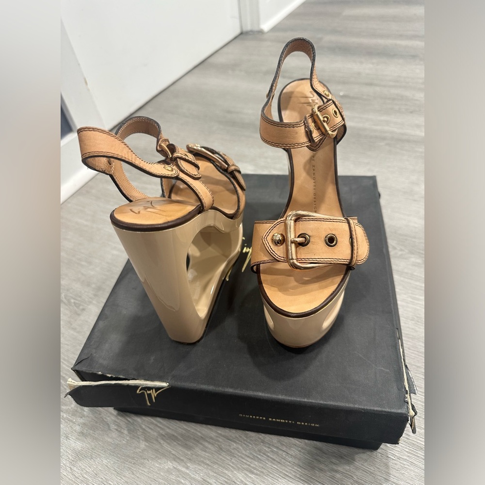 Vintage Giuseppe sandal